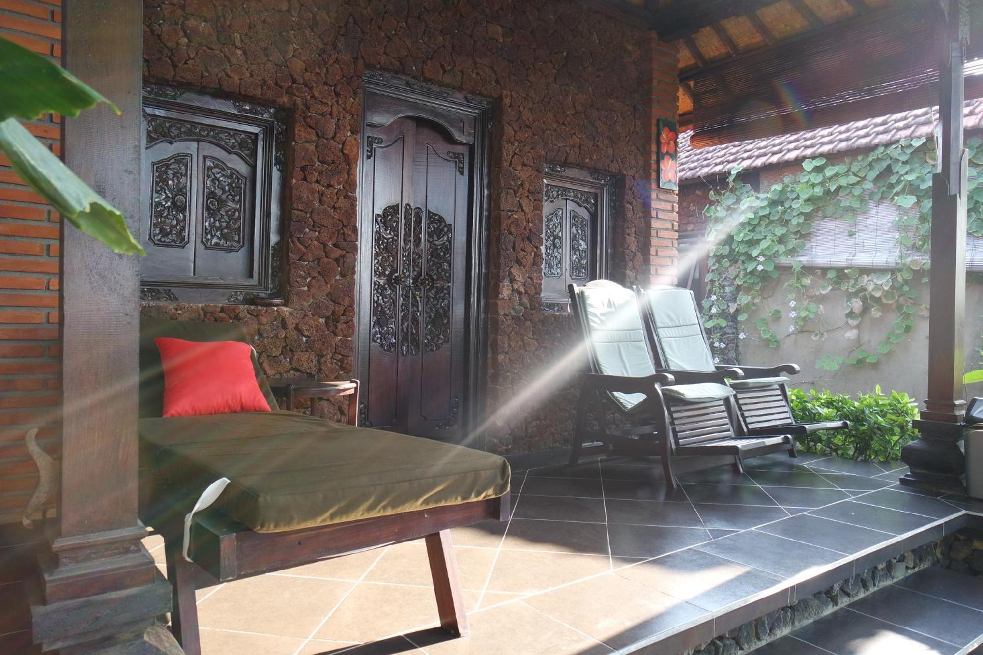 Bulih Beach Bungalows Амед Номер фото