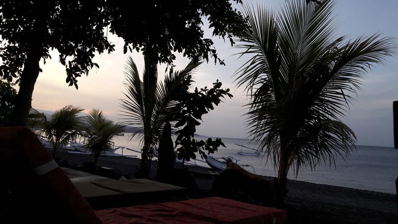 Bulih Beach Bungalows Амед Экстерьер фото