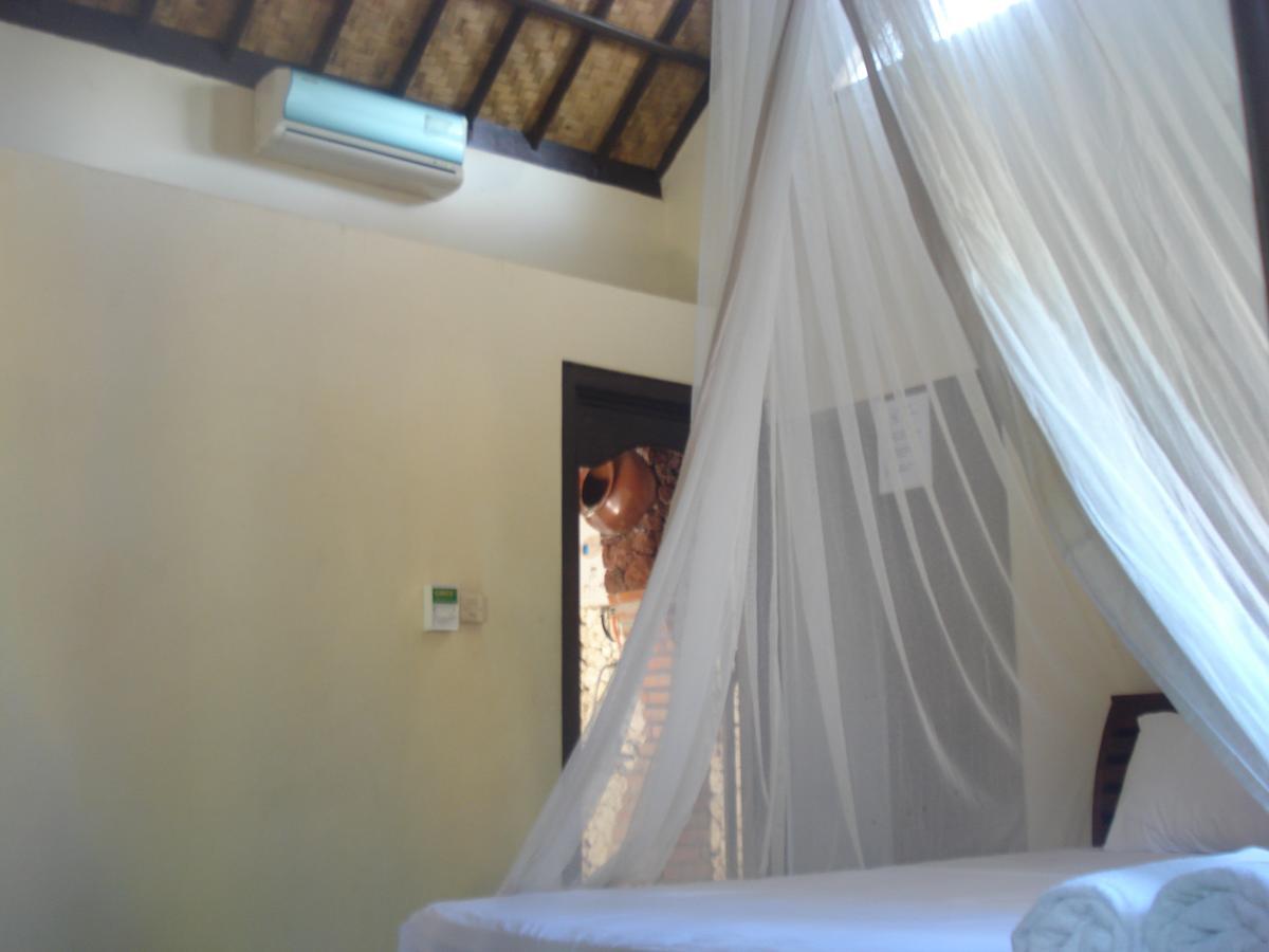 Bulih Beach Bungalows Амед Экстерьер фото